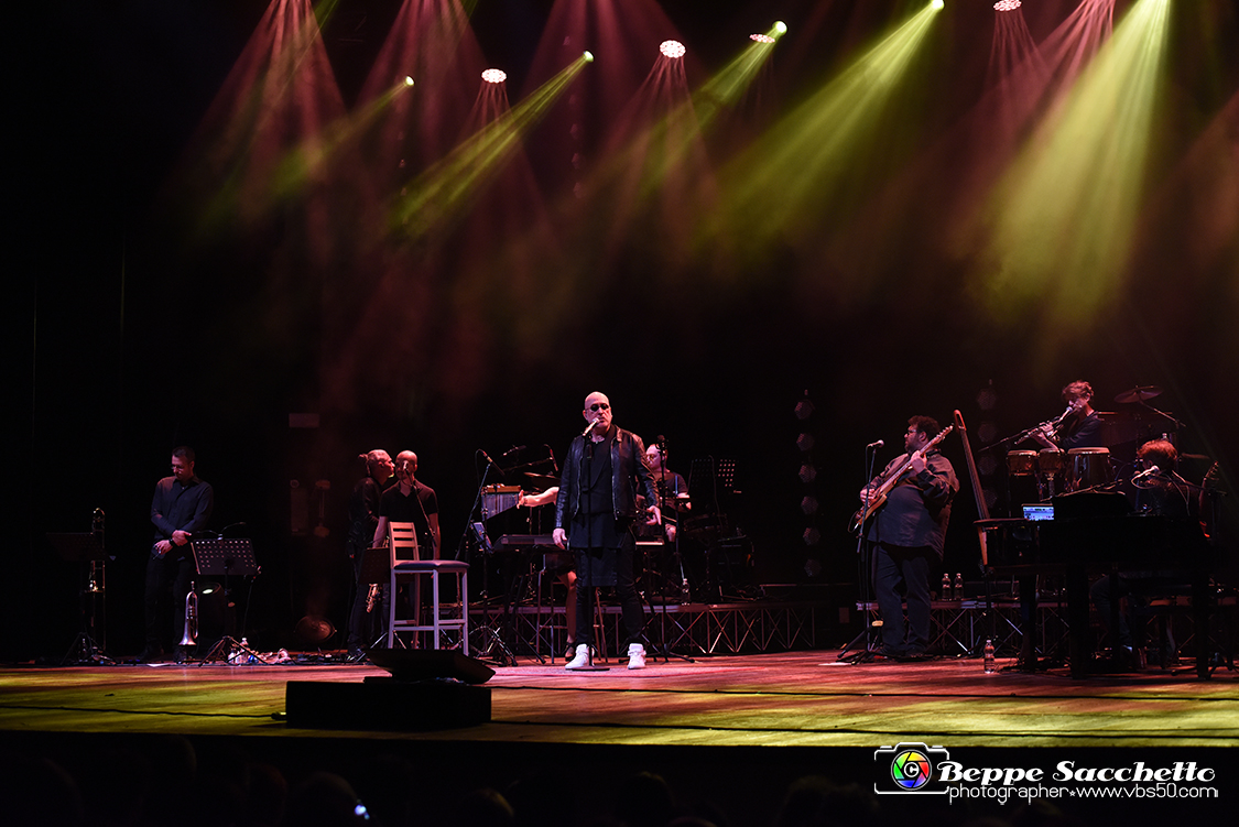 VBS_9105 - Concerto Mario Biondi - Romantic Tour 2022.jpg